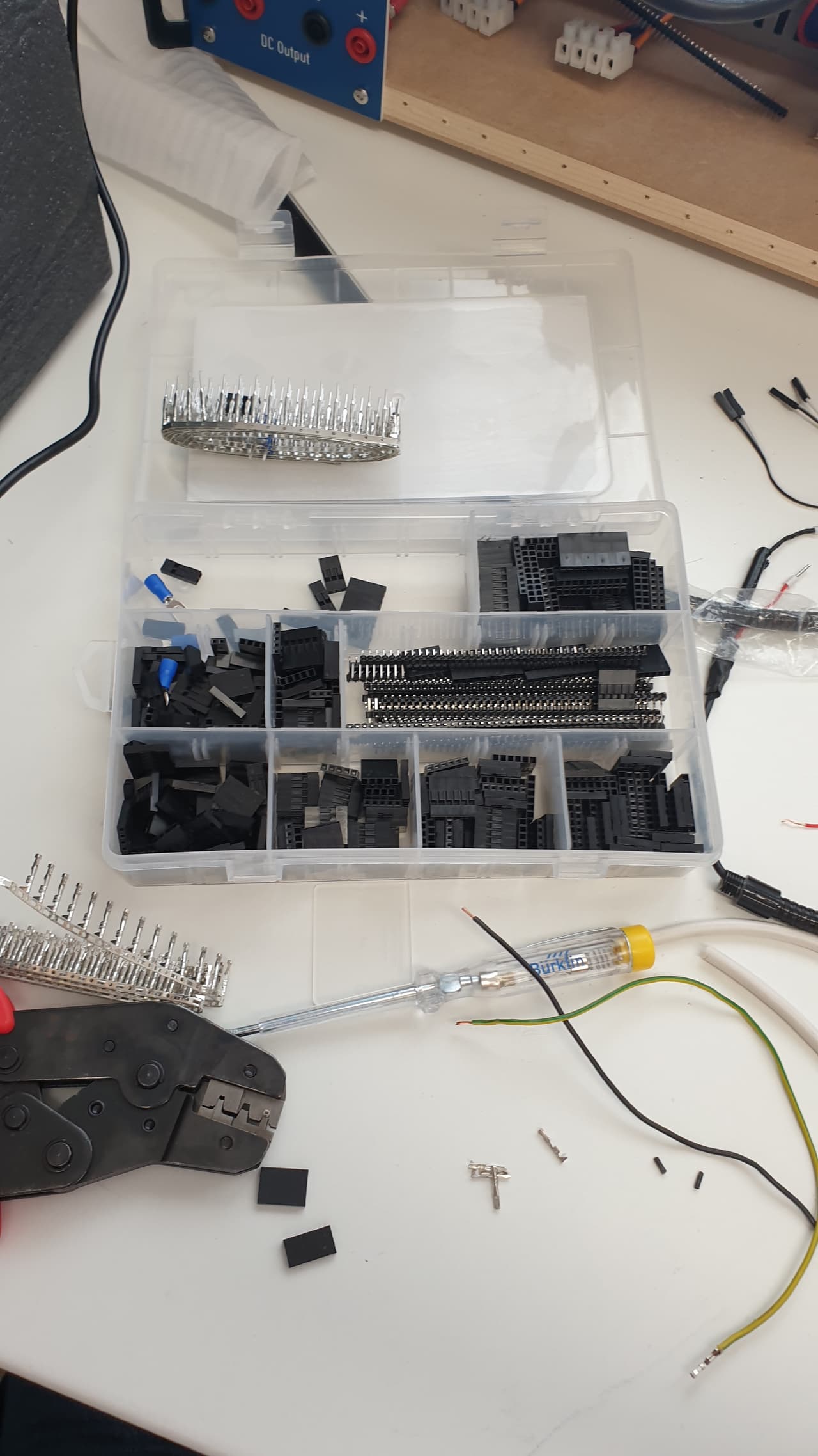 https://cloud-1p5bb2bvr-hack-club-bot.vercel.app/0wiring.jpg